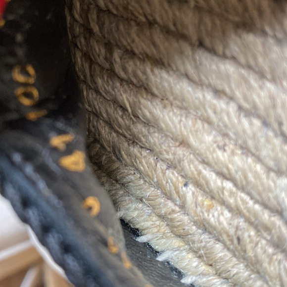 GUCCI Crochet Espadrilles - Picture 12 of 12